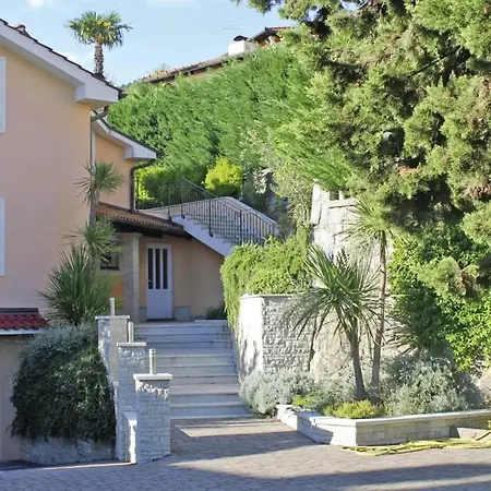 Bruk In - Kvarner Region Guest house